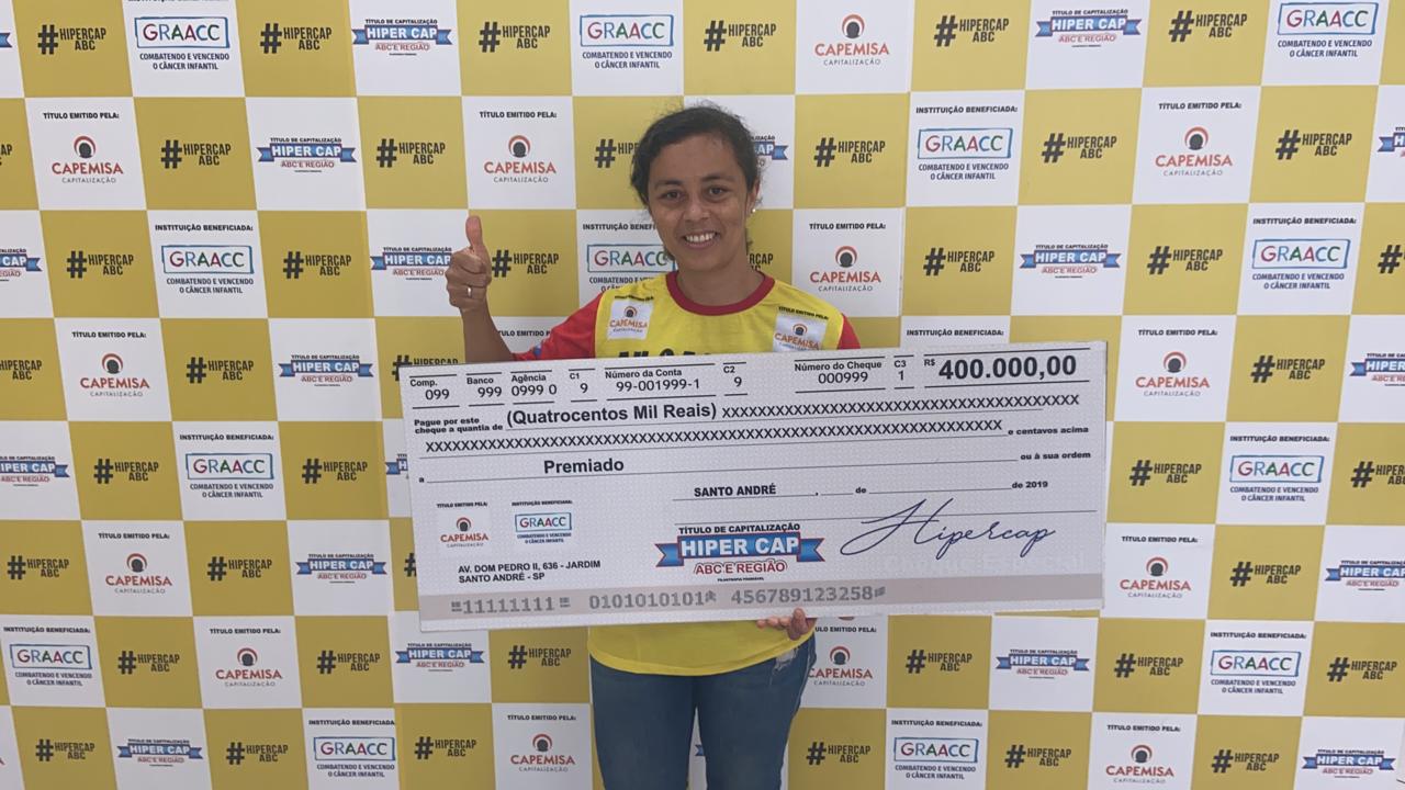 Moradora de São Paulo divide o prêmio de 400 mil reais no Hiper Cap ABC